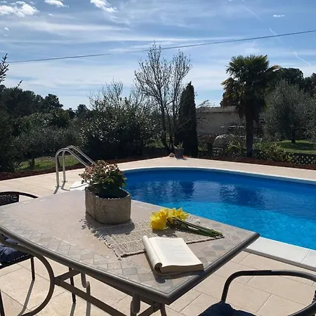 Ljubica With Big Beautiful Garden Villa